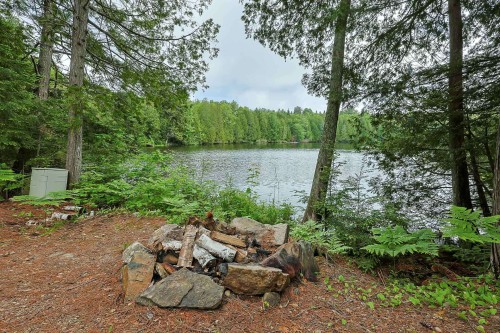 Bord de l'eau - 28 Ch. Des Écureuils, Ripon, QC 