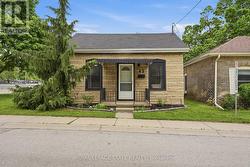 43 ALONZO STREET  Brantford, ON N3R 1A1