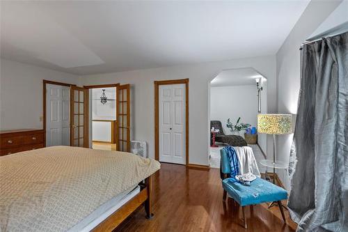 325 Headmaster Row, Winnipeg, MB 