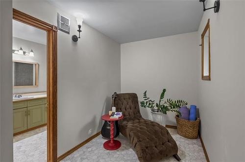 325 Headmaster Row, Winnipeg, MB 