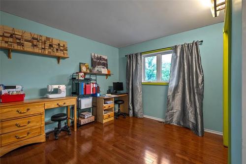 325 Headmaster Row, Winnipeg, MB 