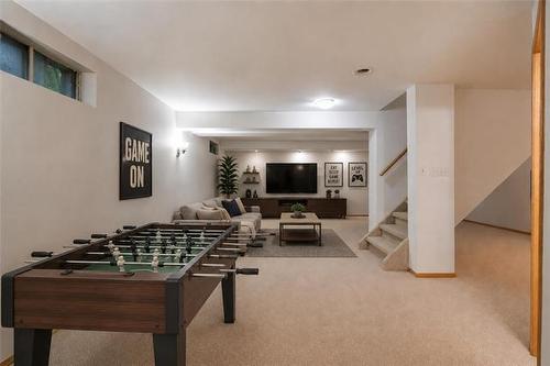 325 Headmaster Row, Winnipeg, MB 