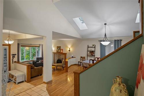325 Headmaster Row, Winnipeg, MB 