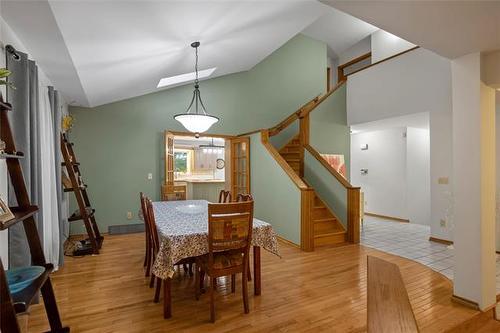 325 Headmaster Row, Winnipeg, MB 