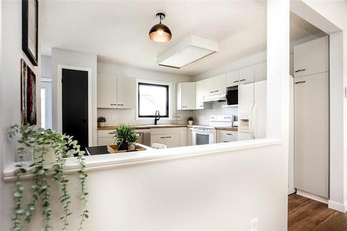 11 Hobart Pl, Winnipeg, MB 