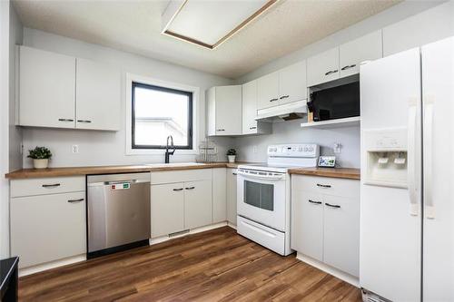 11 Hobart Pl, Winnipeg, MB 