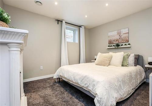 11 Hobart Pl, Winnipeg, MB 