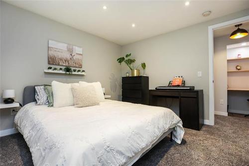 11 Hobart Pl, Winnipeg, MB 