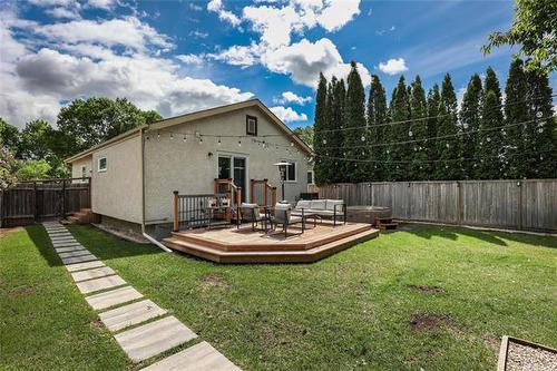 11 Hobart Pl, Winnipeg, MB 