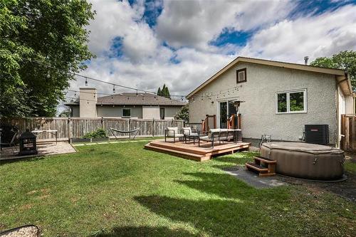 11 Hobart Pl, Winnipeg, MB 