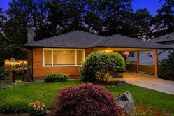 1299 Camrose Cres Saanich, BC V8P 1N6
