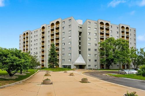 812 3030 Pembina Highway  Winnipeg, MB R3T 4K4