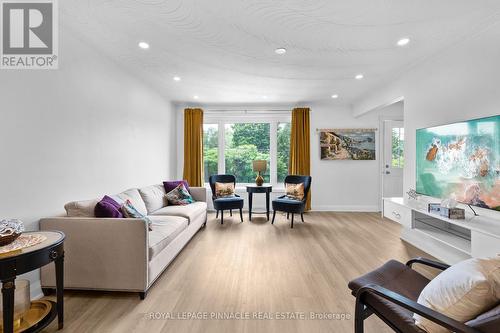 3361 The Credit Woodlands, Mississauga, ON 