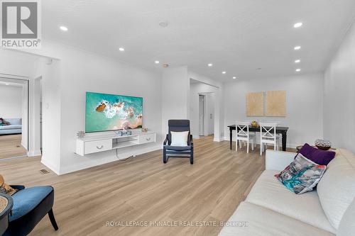 3361 The Credit Woodlands, Mississauga, ON 