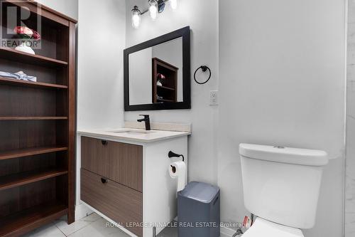 3361 The Credit Woodlands, Mississauga, ON 