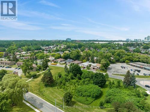 3361 The Credit Woodlands, Mississauga, ON 