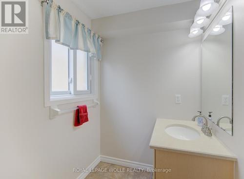 15 Cotton Grass Street, Kitchener, ON 