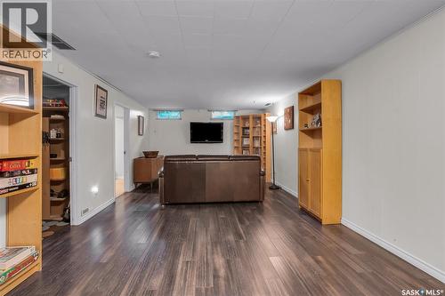 77 Potter Crescent, Saskatoon, SK 
