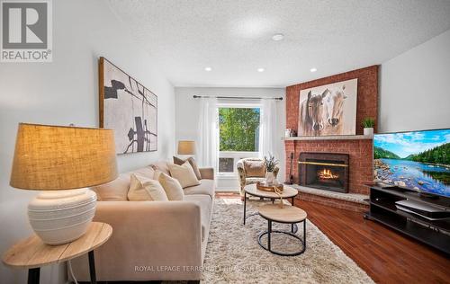 2470 Strathmore Crescent, Mississauga, ON 