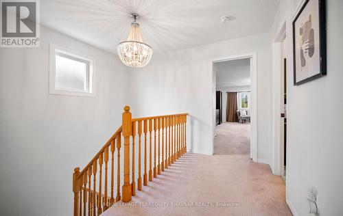 2470 Strathmore Crescent, Mississauga, ON 