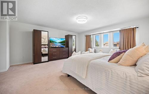 2470 Strathmore Crescent, Mississauga, ON 