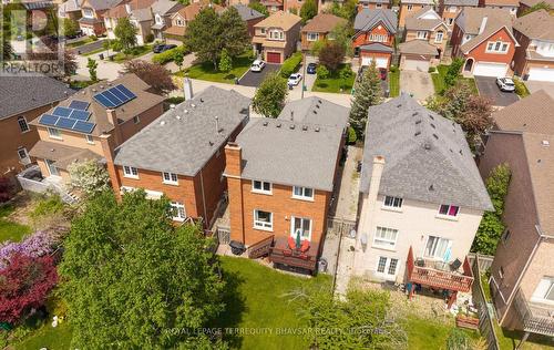 2470 Strathmore Crescent, Mississauga, ON 