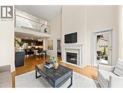 306 1140 STRATHAVEN DRIVE  North Vancouver, BC V7H 2Z6