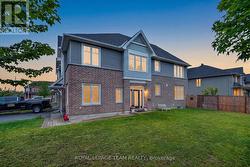 138 ERIC MALONEY WAY  Ottawa, ON K1T 0R1