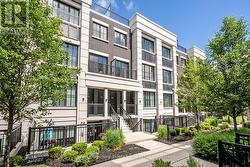 723 - 665 CRICKLEWOOD DRIVE  Mississauga (Mineola), ON L5G 0B9