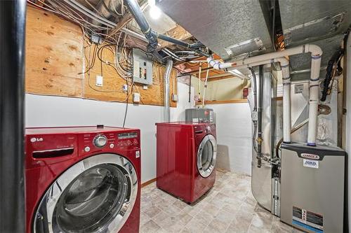 220 Arnold Ave, Winnipeg, MB 