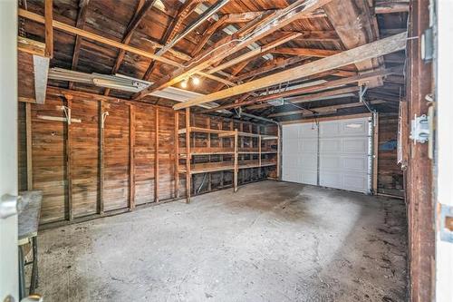220 Arnold Ave, Winnipeg, MB 