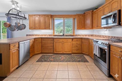 2408 Birch Street, Creston, BC 