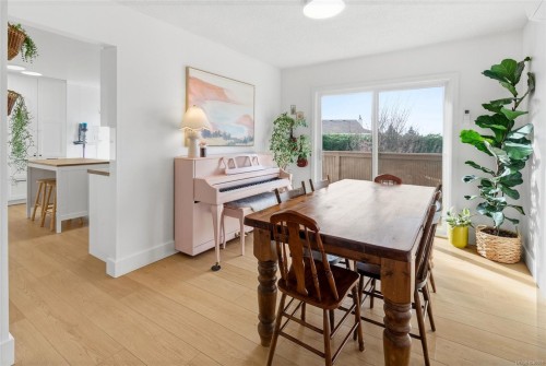 4285 Caen Rd, Saanich, BC 