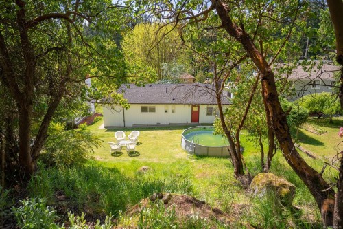 3716 Howden Dr, Nanaimo, BC 