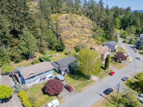 3716 Howden Dr, Nanaimo, BC 