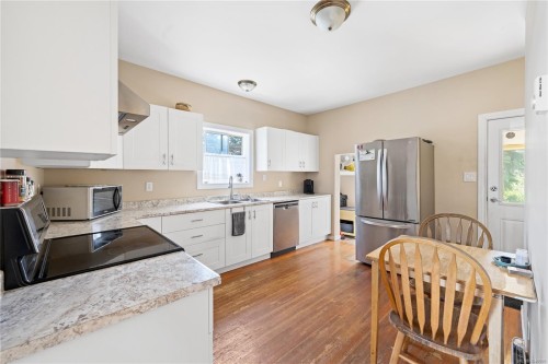 117 Kitchener St, Ladysmith, BC 
