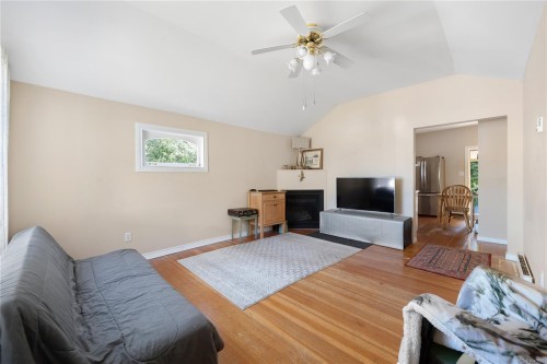 117 Kitchener St, Ladysmith, BC 