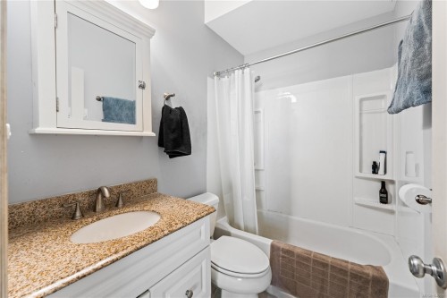 117 Kitchener St, Ladysmith, BC 