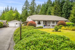 6531 MYSTERY BEACH Rd  Fanny Bay, BC V0R 1W0