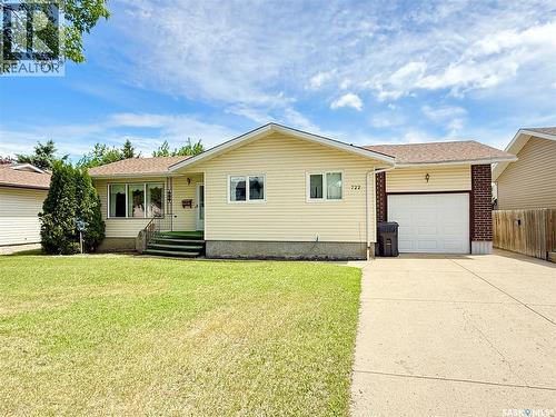 722 Washington DRIVE  Weyburn, SK S4H 3C8