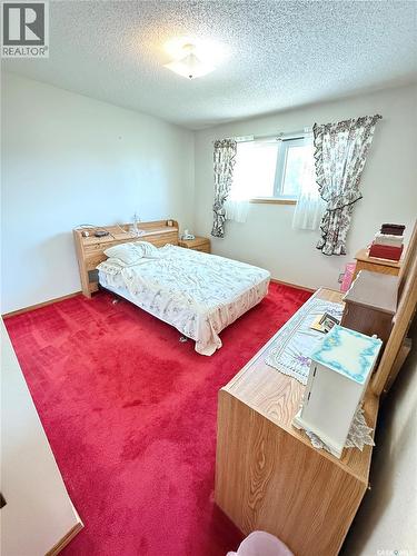 722 Washington Drive, Weyburn, SK 