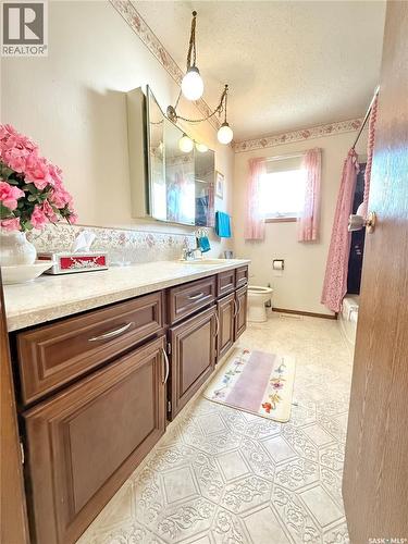 722 Washington Drive, Weyburn, SK 