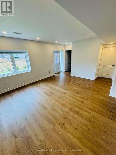 LOWER - 30 ROWLEY STREET , Brantford, Ontario N3S 0J6 2