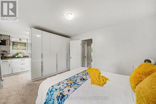 13 Willowview Way, Ottawa, ON 
