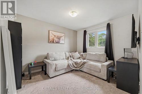 13 Willowview Way, Ottawa, ON 