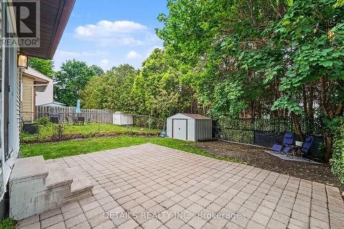13 Willowview Way, Ottawa, ON 