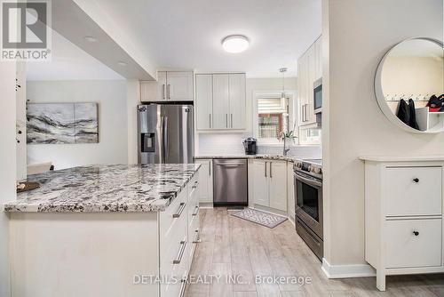 13 Willowview Way, Ottawa, ON 