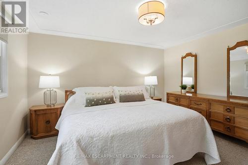 1321 Fairway Court, Burlington, ON 
