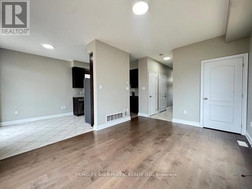 86 Nathan Crescent, Barrie, ON 