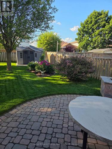 18 ARRAN COURT  Clarington (Courtice), ON L1E 2E5